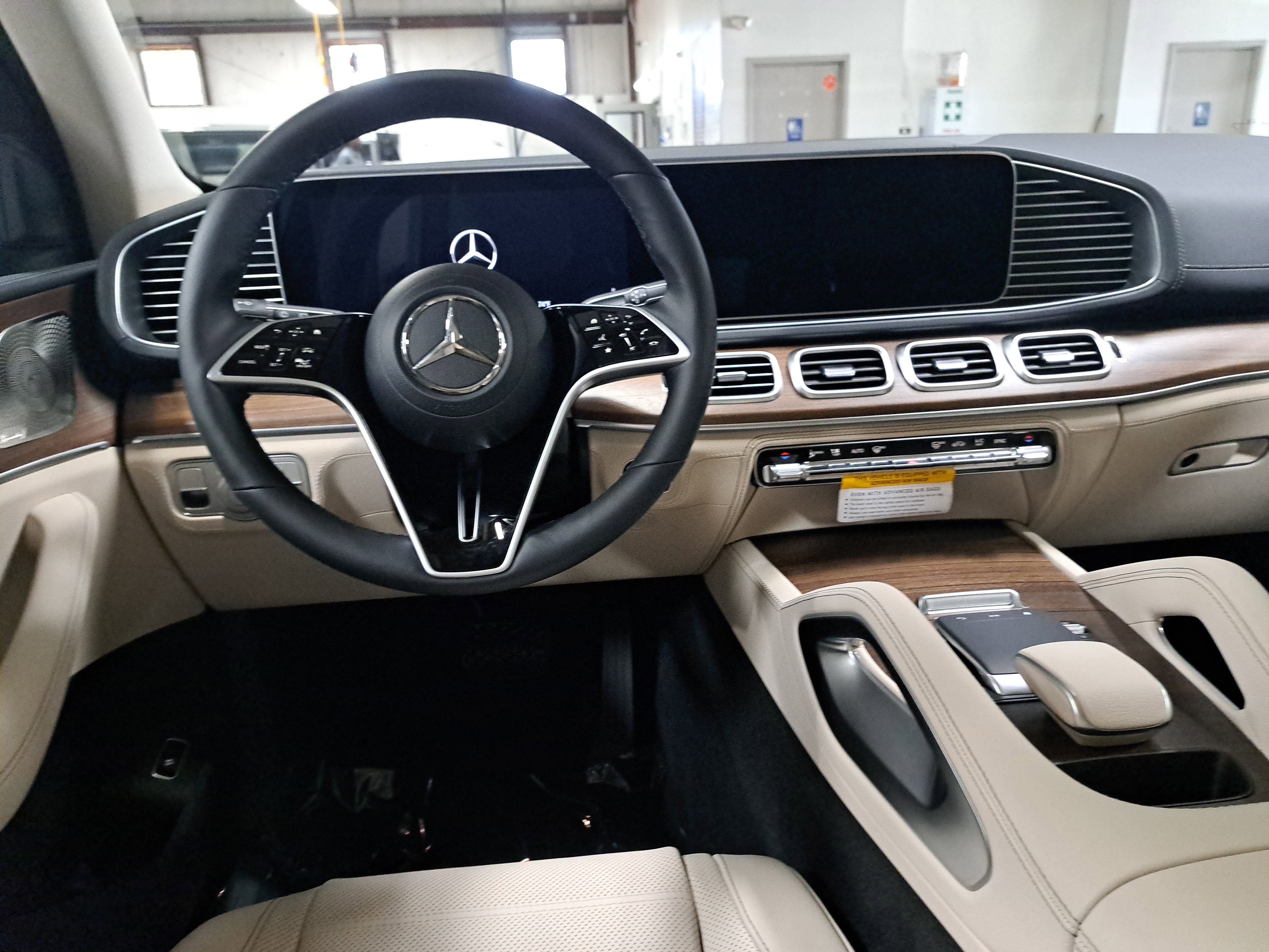 New 2026 Mercedes-Benz GLE 450 4MATIC image 16