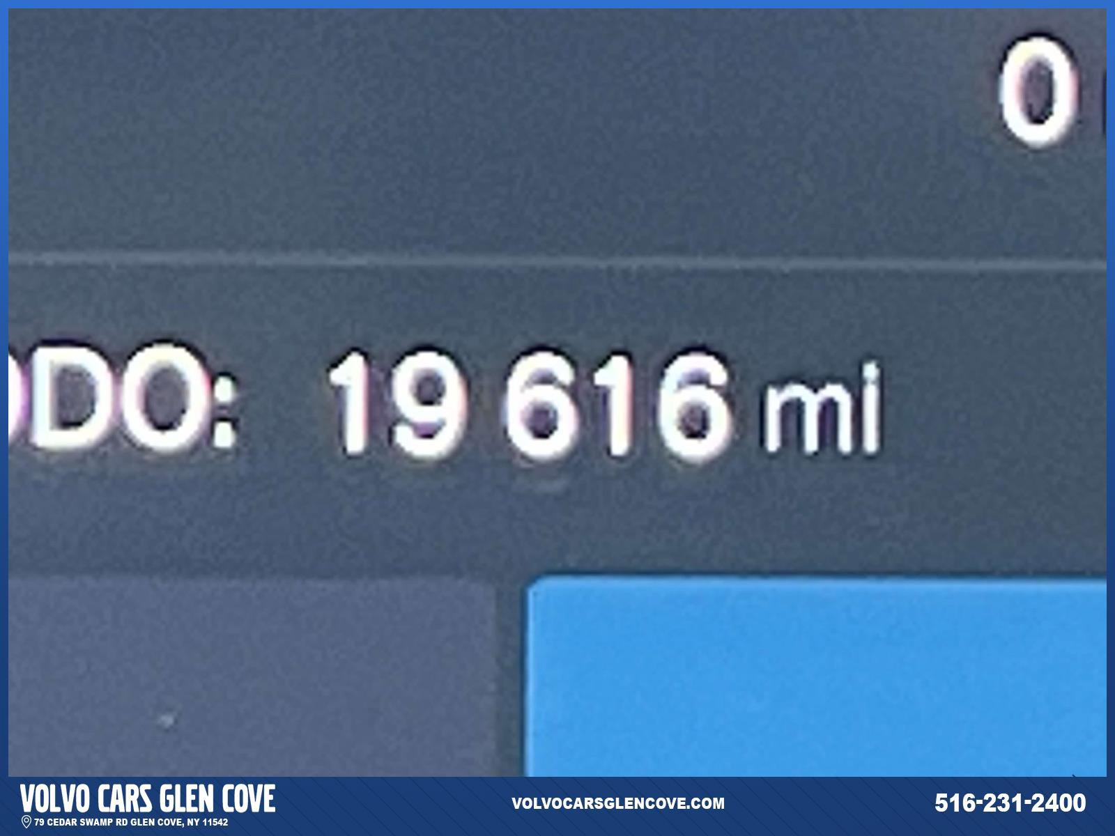 Used 2024 Volvo XC60 B5 Core w/ Protection Package Premier image 25