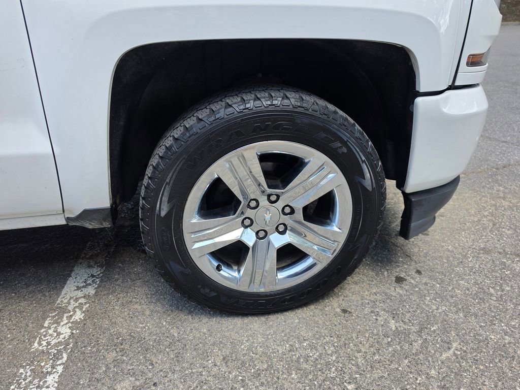 Used 2018 Chevrolet Silverado 1500 Custom w/ Texas Edition AWD/4WD image 44