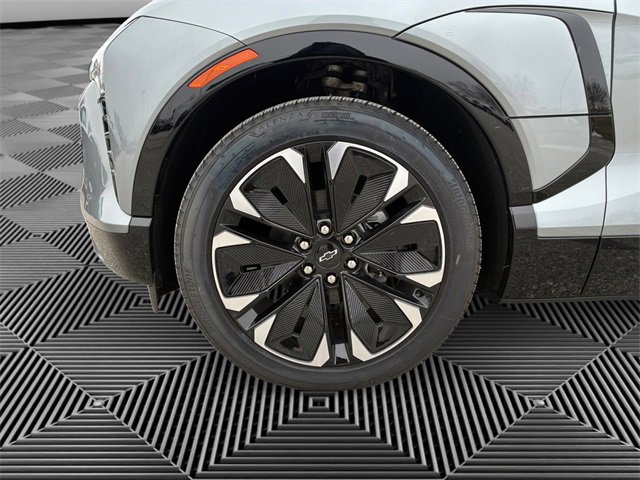 New 2025 Chevrolet Blazer EV RS image 9