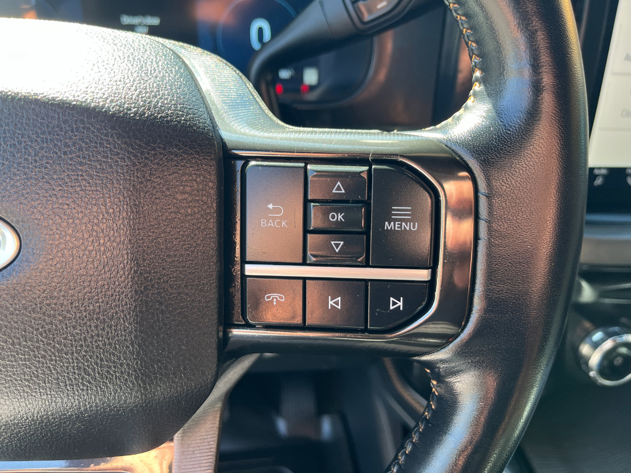 Used 2024 Ford F350 Platinum image 19