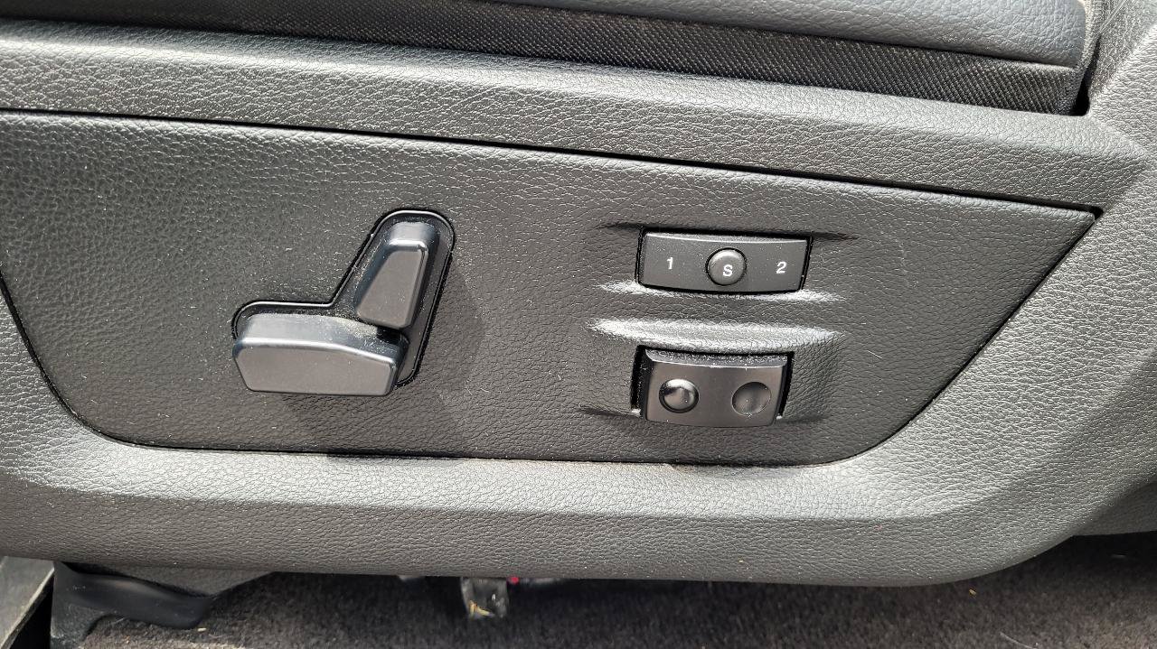 Used 2017 RAM 1500 Laramie AWD/4WD image 14