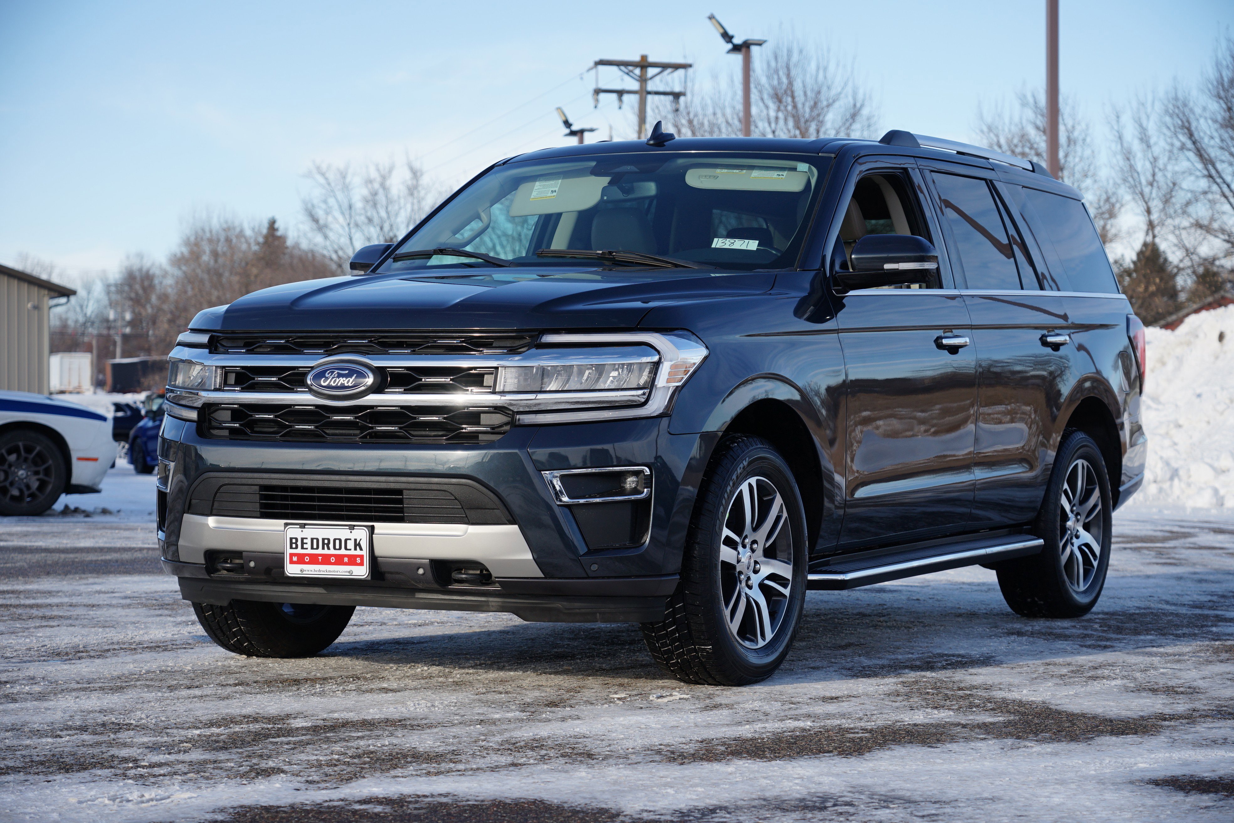 Used 2022 Ford Expedition Limited image 7