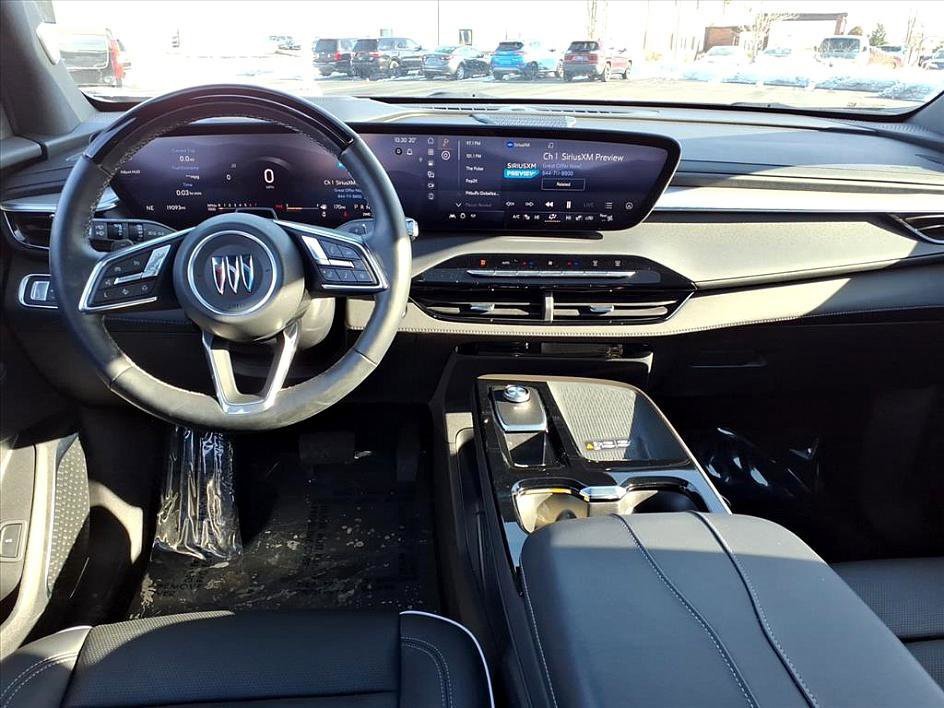Used 2025 Buick Enclave Avenir w/ Super Cruise Package image 27
