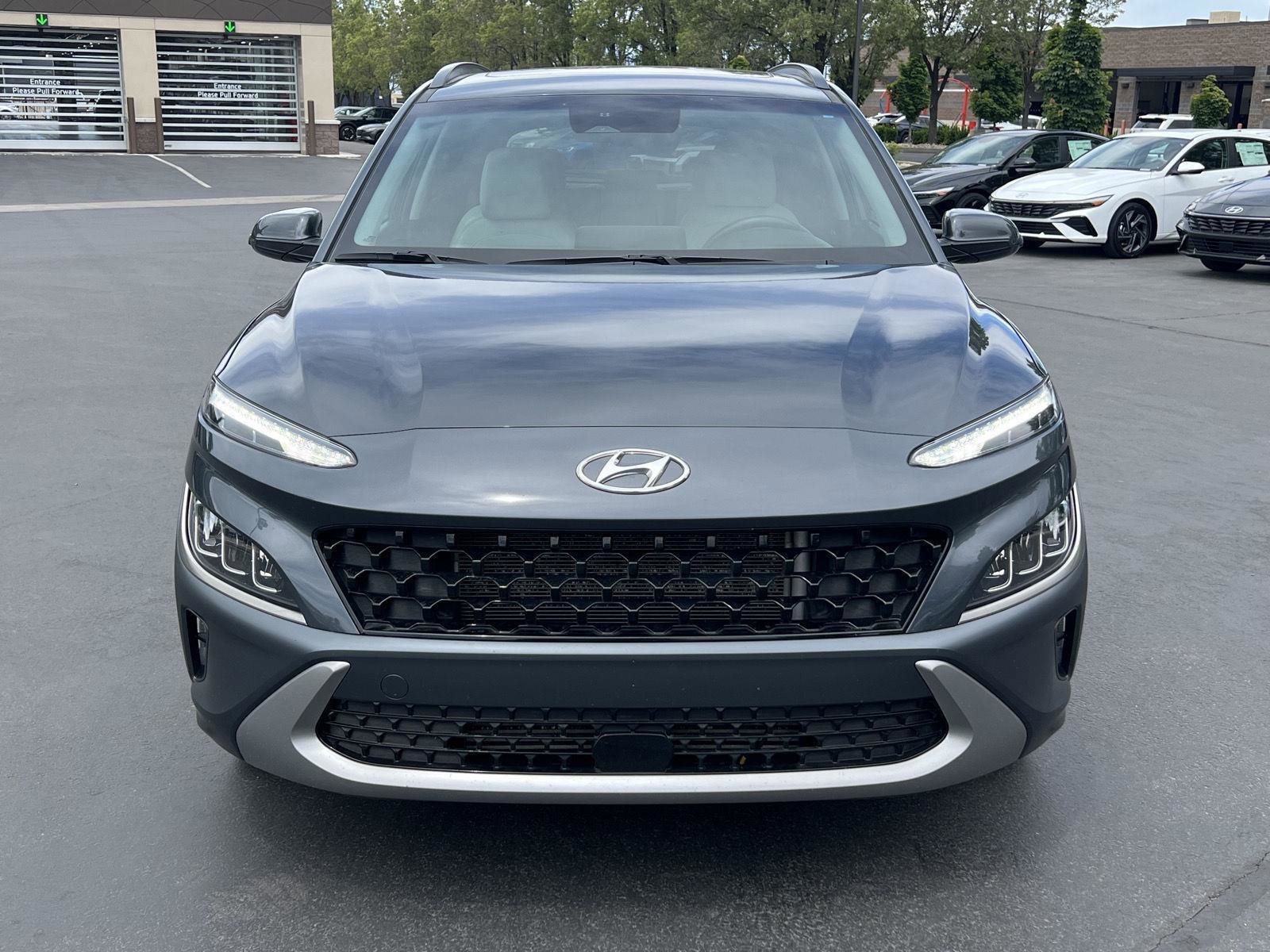 Certified 2022 Hyundai Kona Limited w/ Cargo Package AWD/4WD image 3