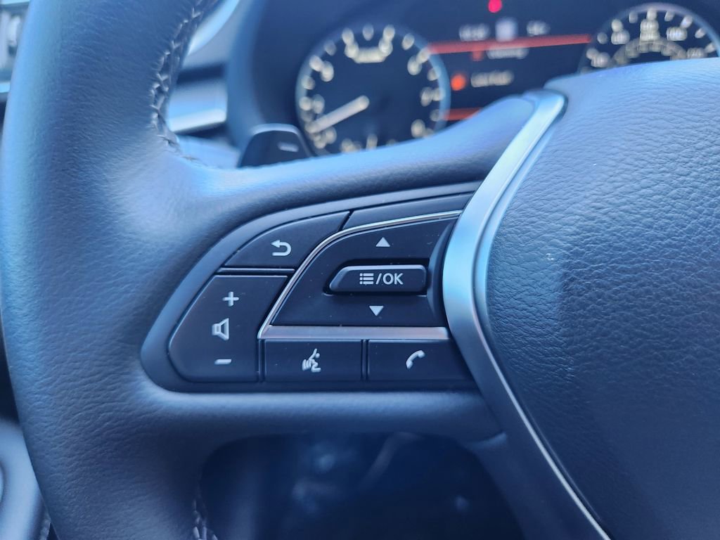 Used 2025 INFINITI QX55 Essential image 32