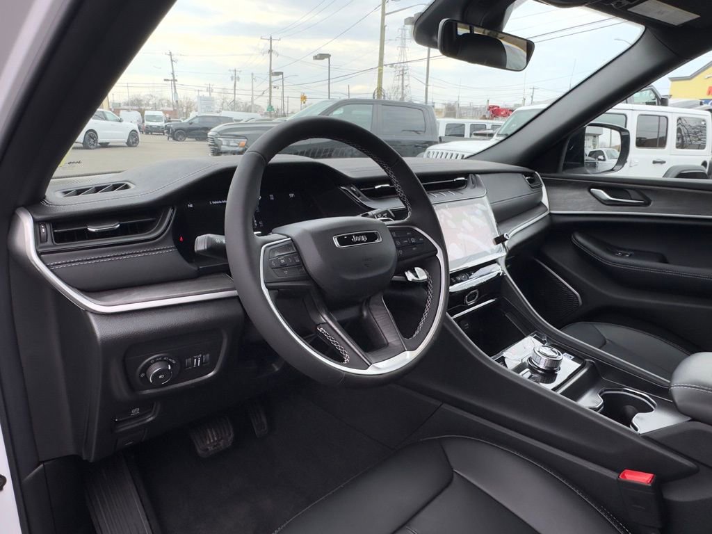 New 2026 Jeep Grand Cherokee Limited w/ Limited Altitude Package image 12