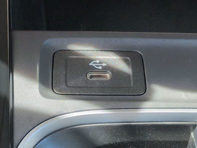 New 2026 Mercedes-Benz GLB 250 4MATIC image 31