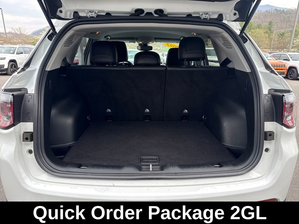Used 2022 Jeep Compass Latitude image 7