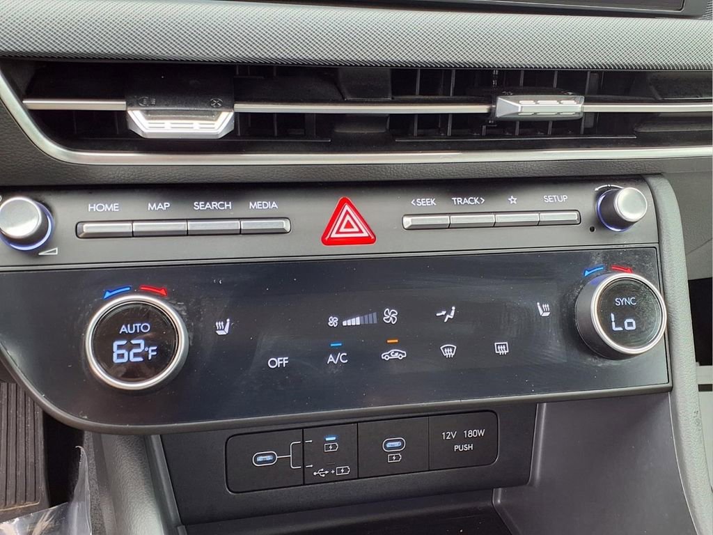 Used 2025 Hyundai Sonata SEL FWD image 12