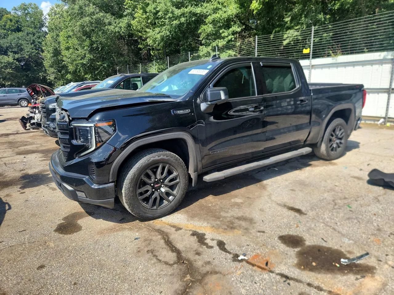 Used 2024 GMC Sierra 1500 Elevation w/ Elevation Premium Package AWD/4WD image 1