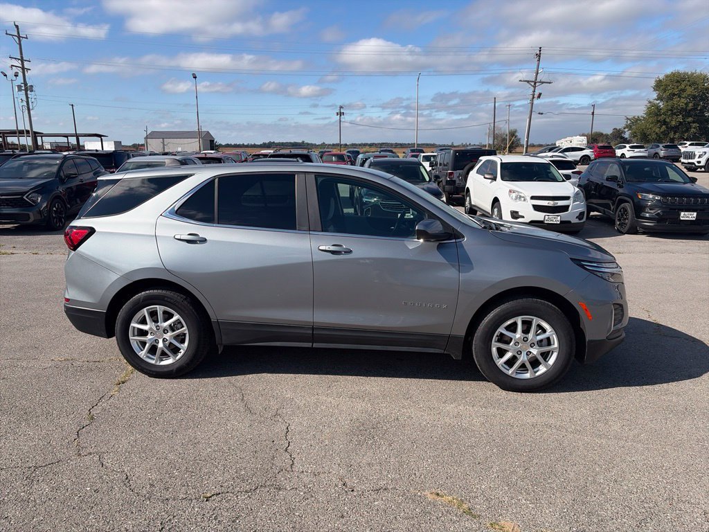 Used 2023 Chevrolet Equinox LT AWD/4WD image 7