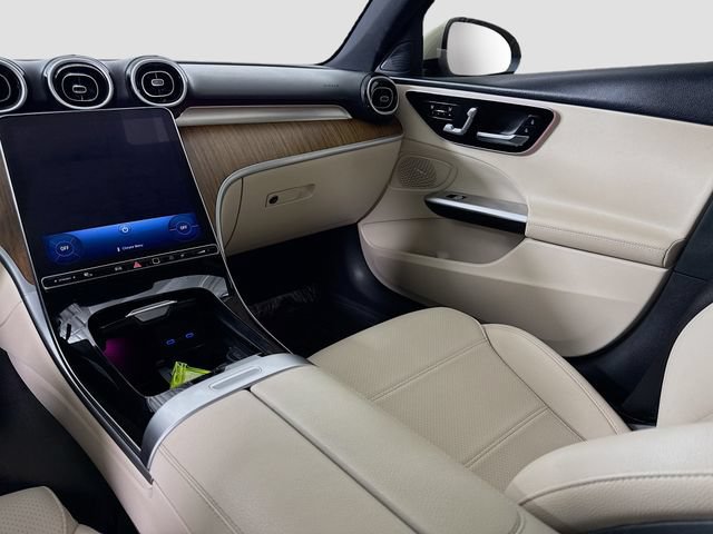 Used 2023 Mercedes-Benz C 300 Sedan image 24