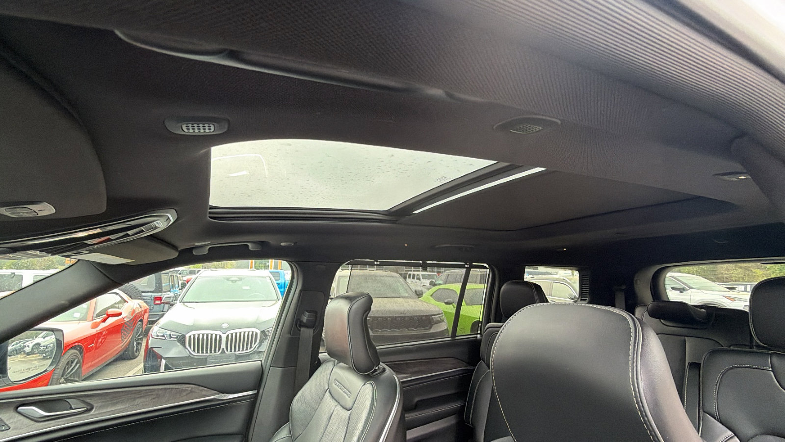 Certified 2025 Jeep Grand Cherokee L Overland w/ Luxury Tech Group IV image 18