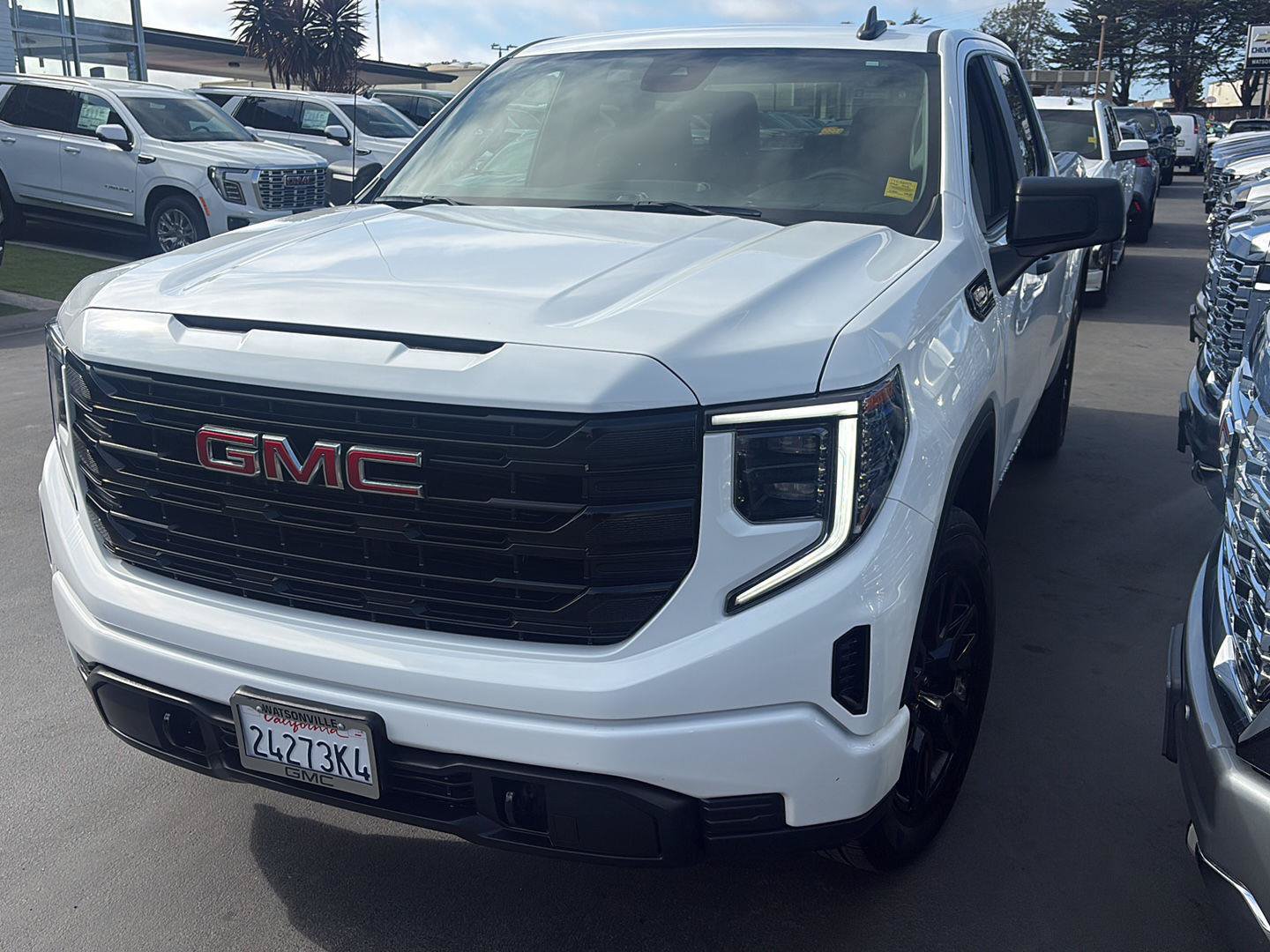 Used 2026 GMC Sierra 1500 Pro w/ Graphite Edition AWD/4WD image 7