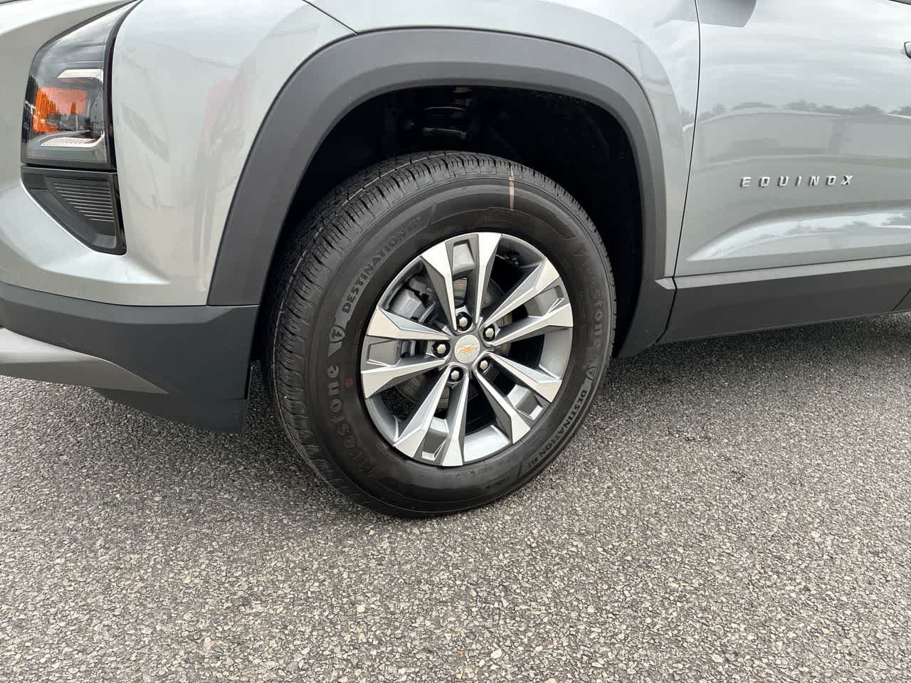 New 2027 Chevrolet Equinox LT FWD image 32