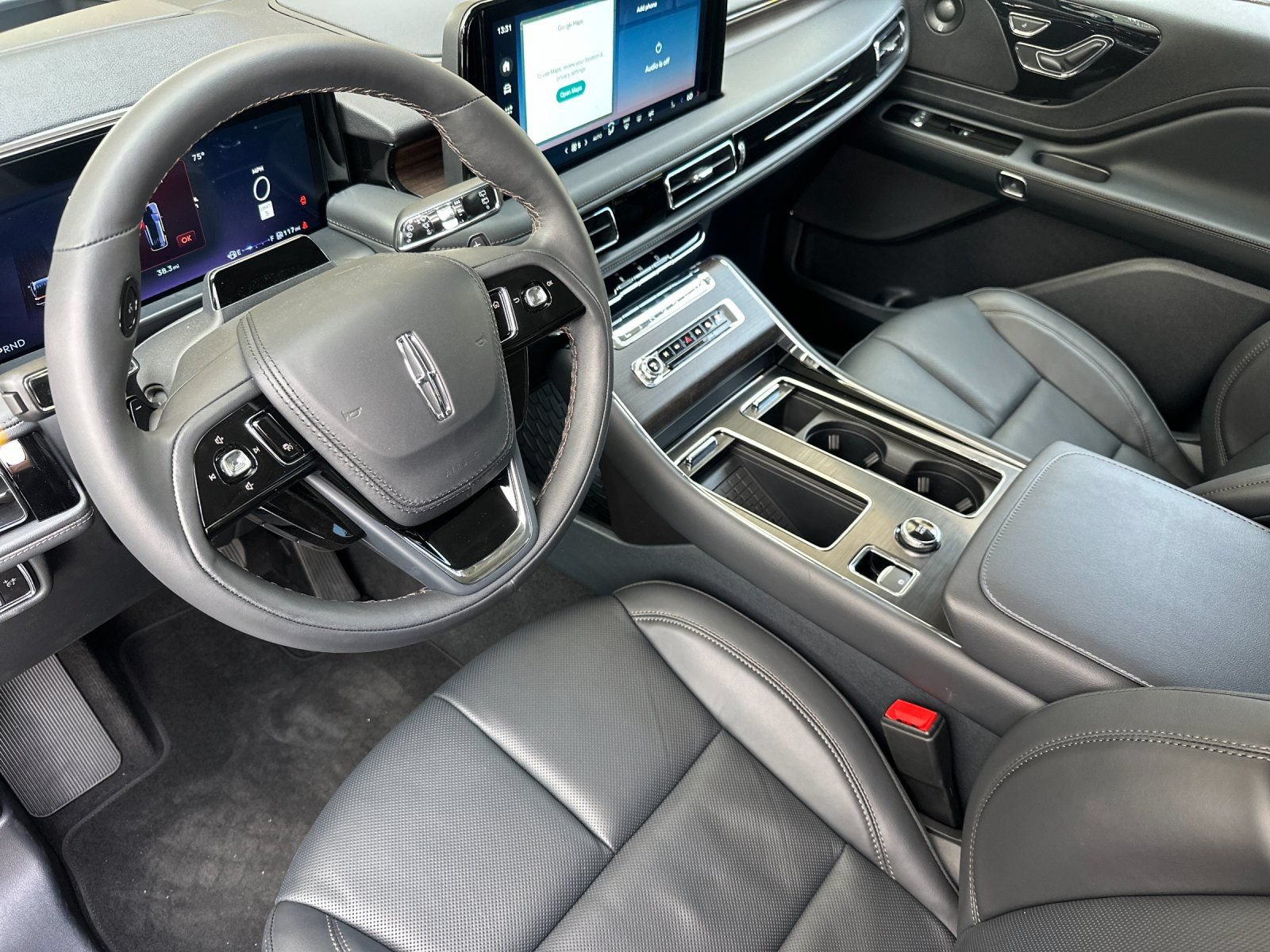 New 2026 Lincoln Aviator Reserve w/ Jet Appearance Package RWD image 9