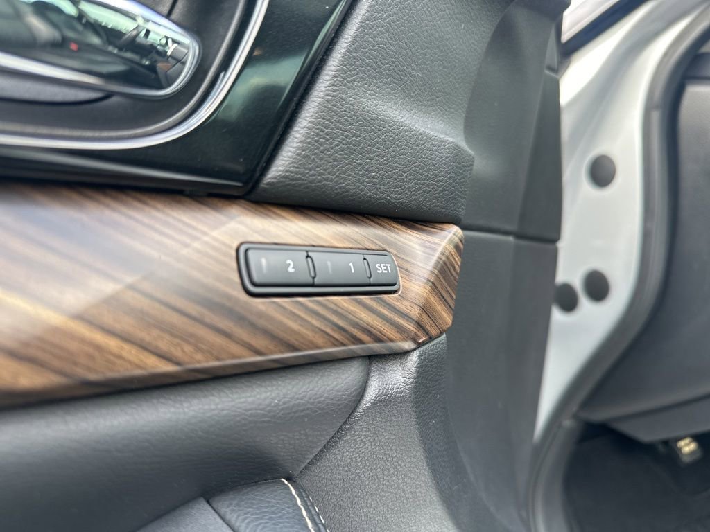 Used 2017 Nissan Maxima Platinum w/ Medallion Package image 28