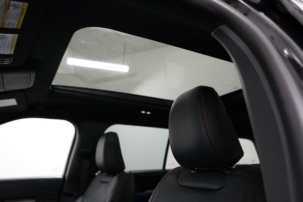 New 2026 Ford Explorer ST-Line w/ ST-Line Street Pack AWD/4WD image 15