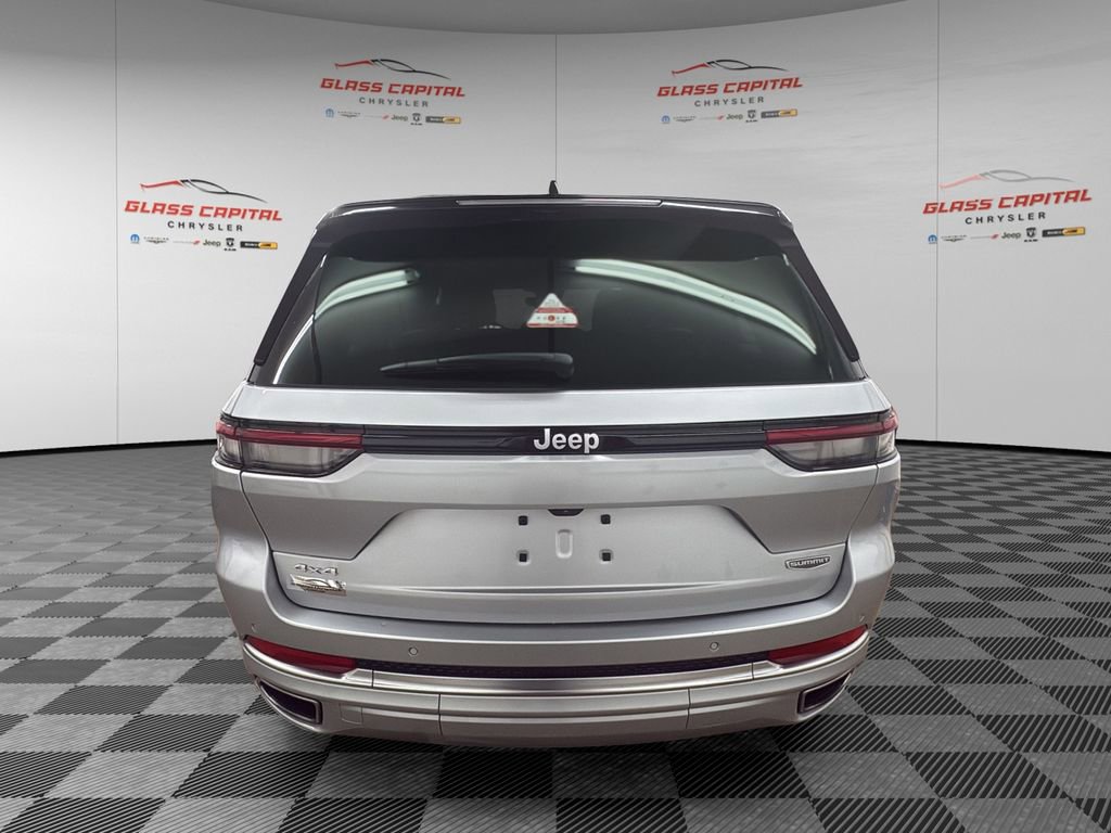 Used 2024 Jeep Grand Cherokee Summit w/ Luxury Tech Group V image 6