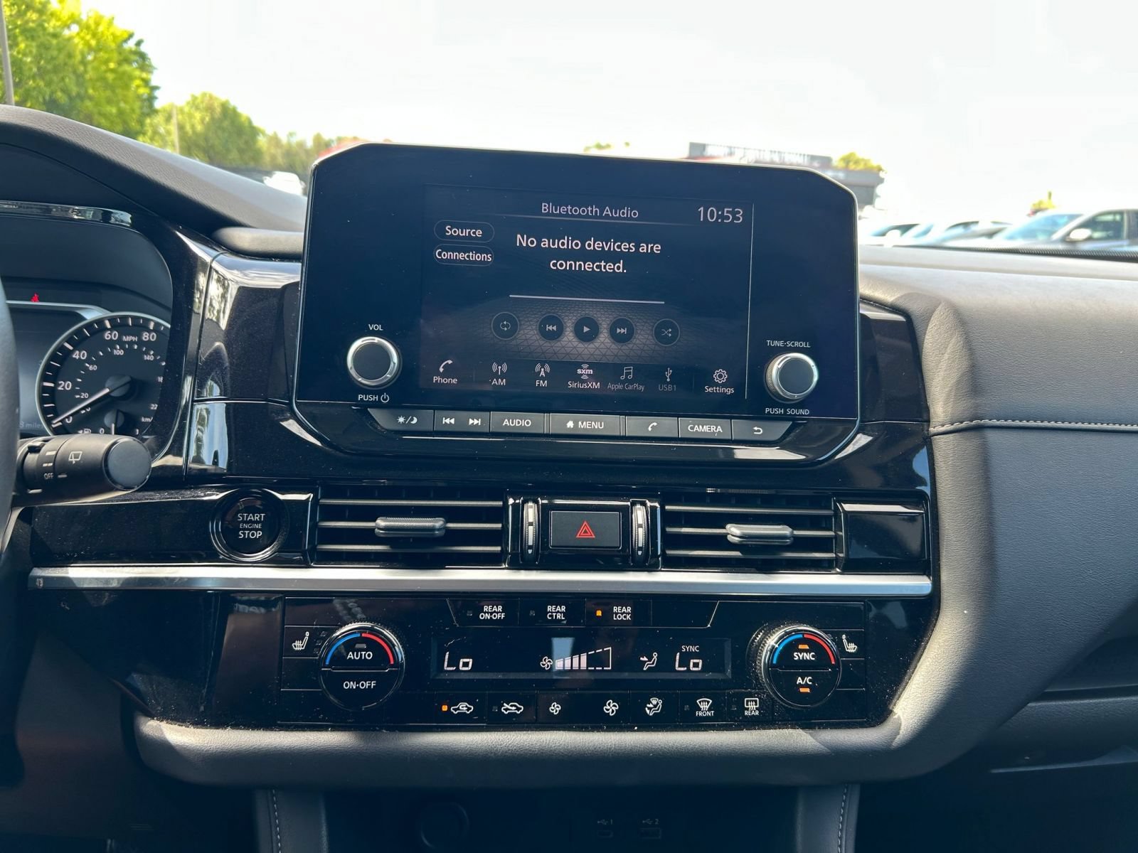 Used 2025 Nissan Pathfinder SV FWD image 16