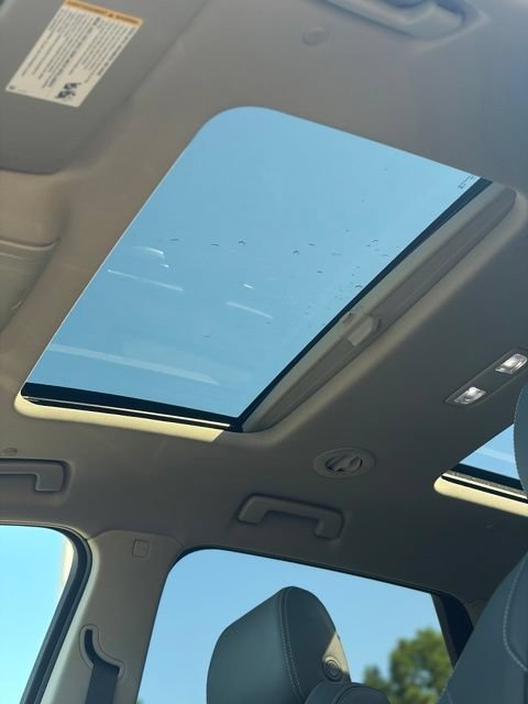 Used 2020 Buick Enclave Essence w/ Sound and Sites Package FWD image 29