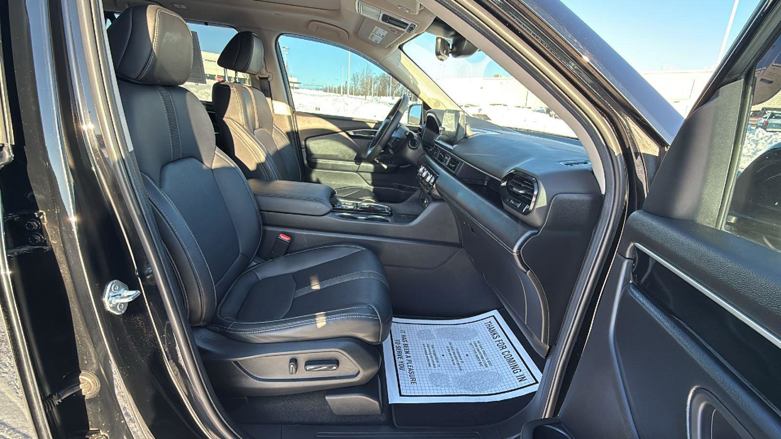 Used 2025 Honda Pilot Touring image 19