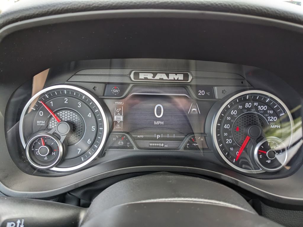 Used 2026 RAM 1500 4x4 Crew Cab image 53