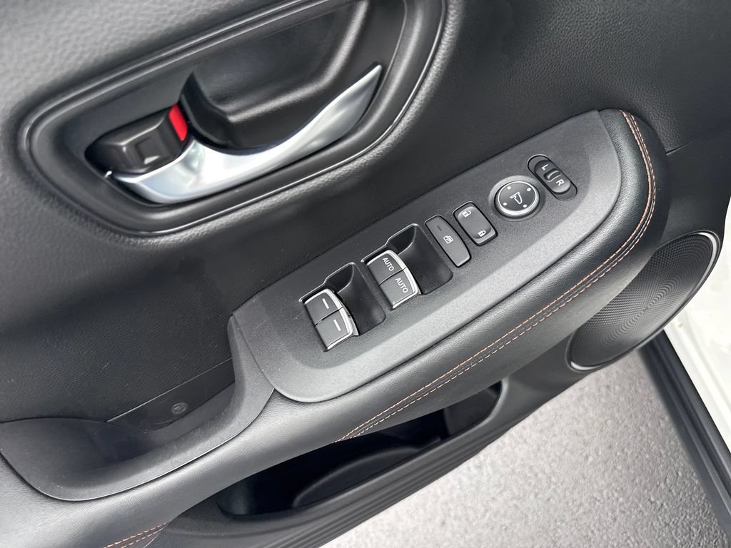 Used 2024 Honda HR-V Sport image 10
