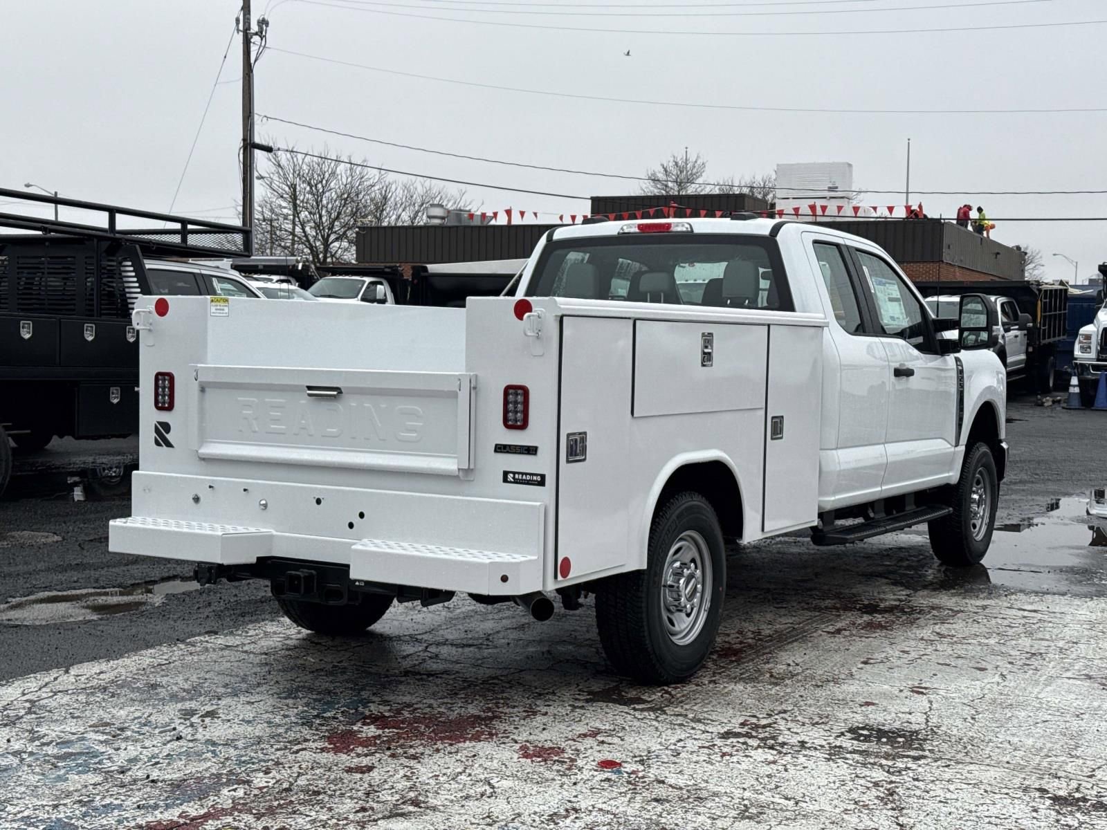 New 2026 Ford F250 XL w/ XL Chrome Package image 3