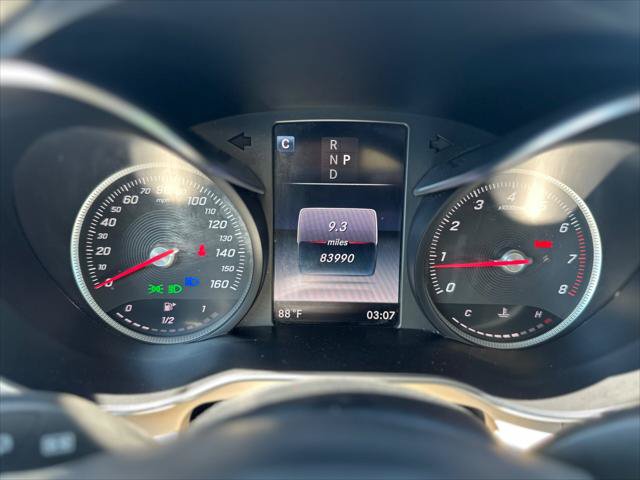 Used 2018 Mercedes-Benz GLC 300 w/ Premium Package image 13