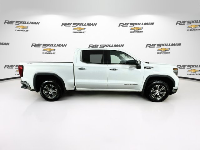 Used 2025 GMC Sierra 1500 SLT AWD/4WD image 8