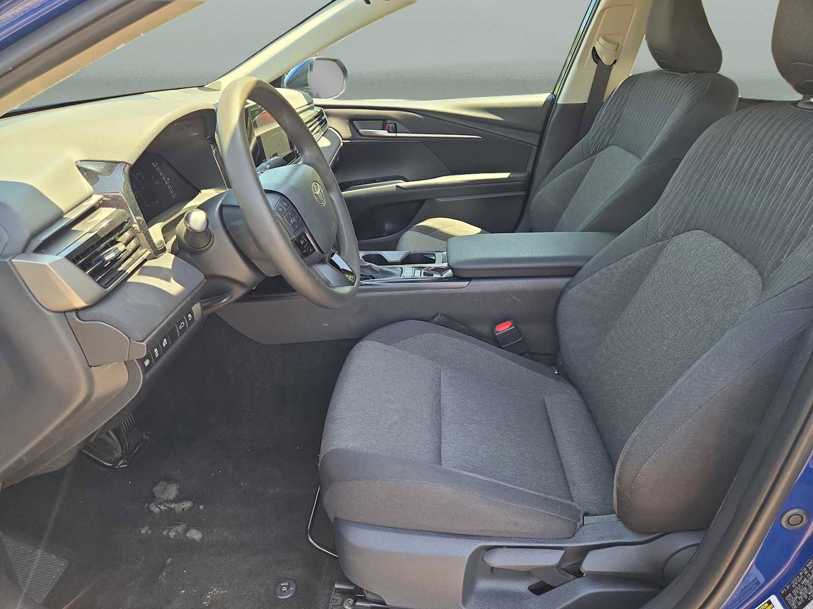 Used 2025 Toyota Camry LE FWD image 16