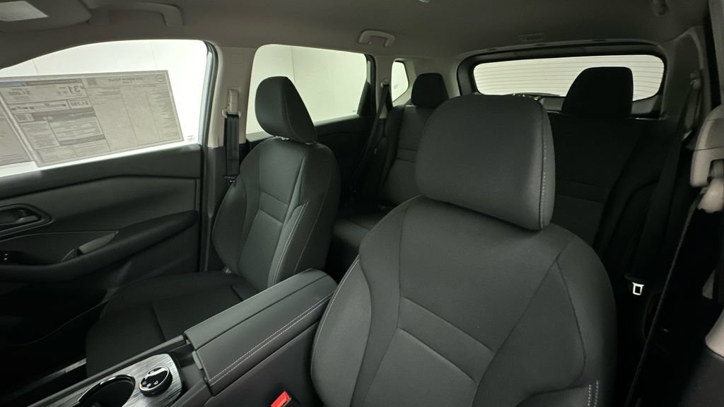 Certified 2024 Nissan Rogue S AWD/4WD image 9