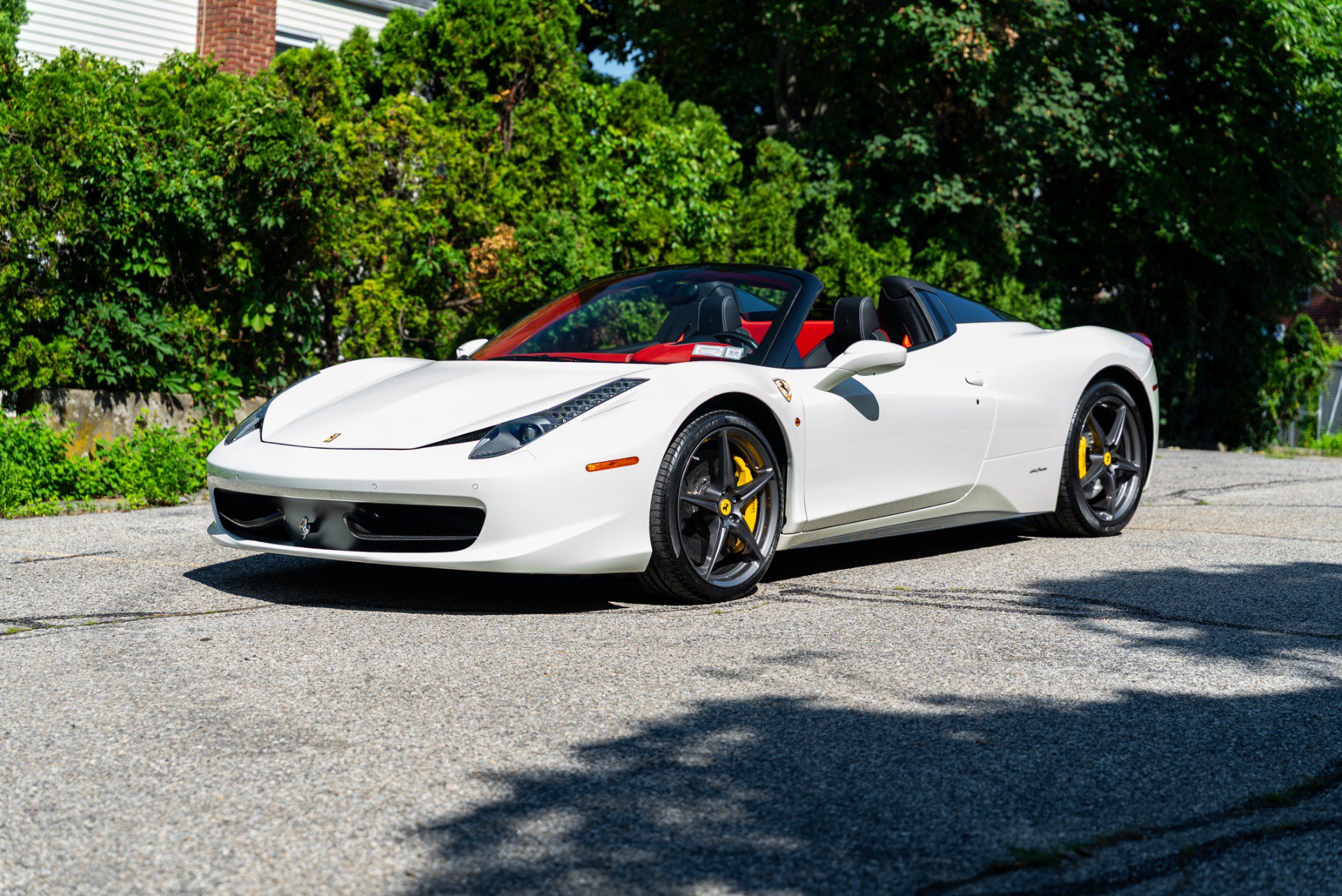 Used 2014 Ferrari 458 Spider RWD image 2