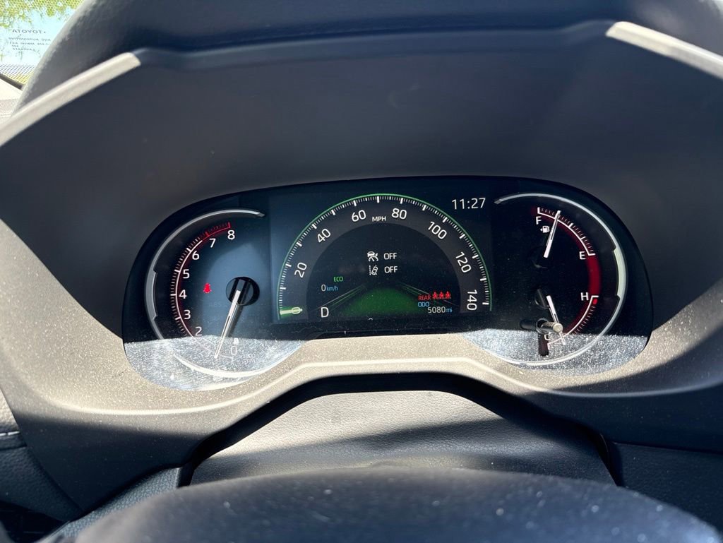 Used 2025 Toyota RAV4 LE AWD/4WD image 13