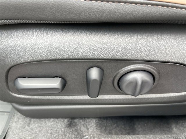 New 2025 Buick Envista Avenir image 12