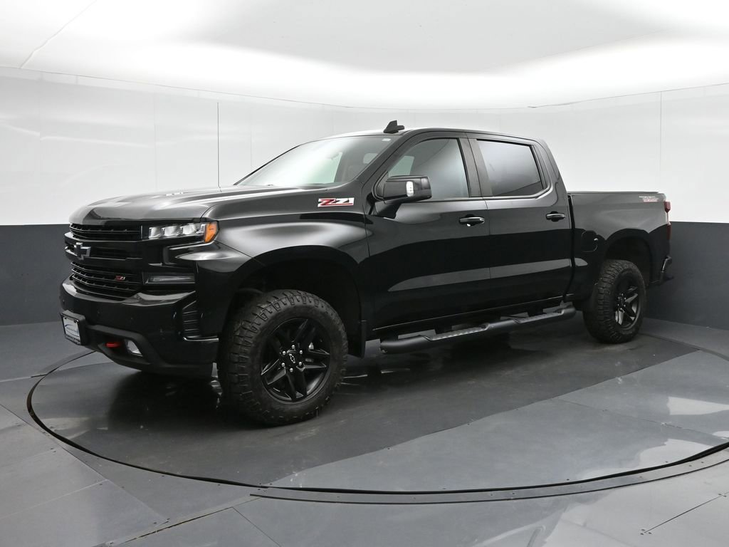 Used 2021 Chevrolet Silverado 1500 LT Trail Boss w/ Convenience Package II image 3