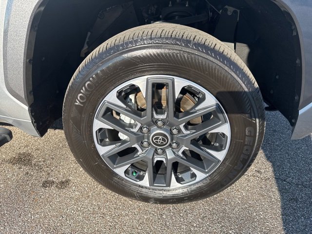 Used 2024 Toyota Tundra Limited image 14
