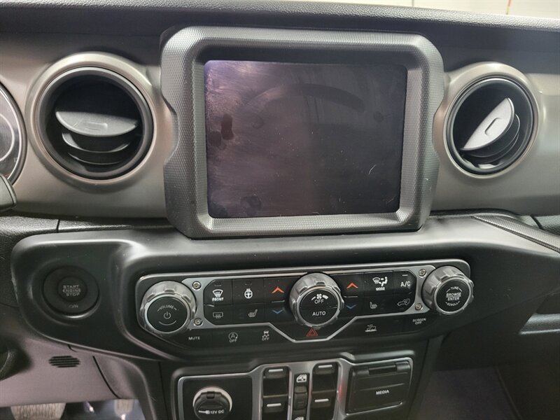 Used 2022 Jeep Wrangler Unlimited Sport AWD/4WD image 51
