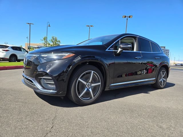 Used 2023 Mercedes-Benz EQS 580 4MATIC SUV image 2