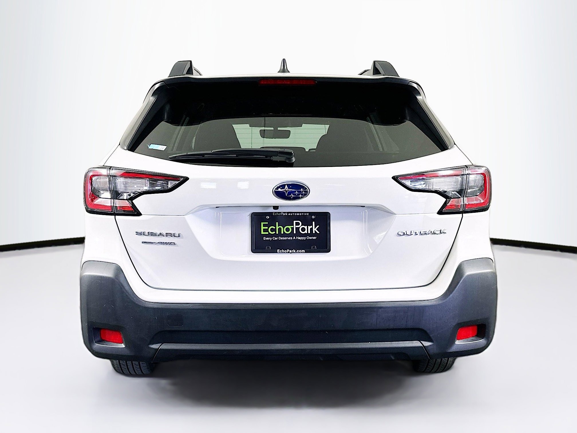 Used 2023 Subaru Outback Premium image 7