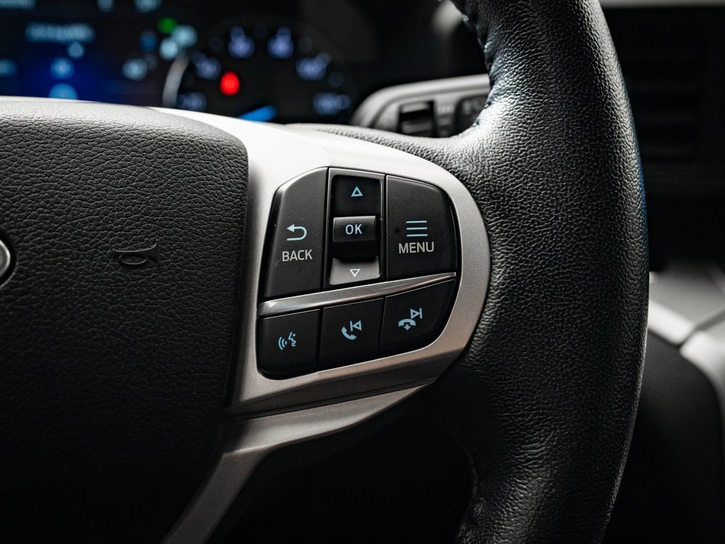 Used 2021 Ford Explorer XLT image 30