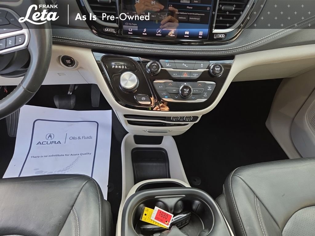 Used 2022 Chrysler Pacifica Touring-L image 19