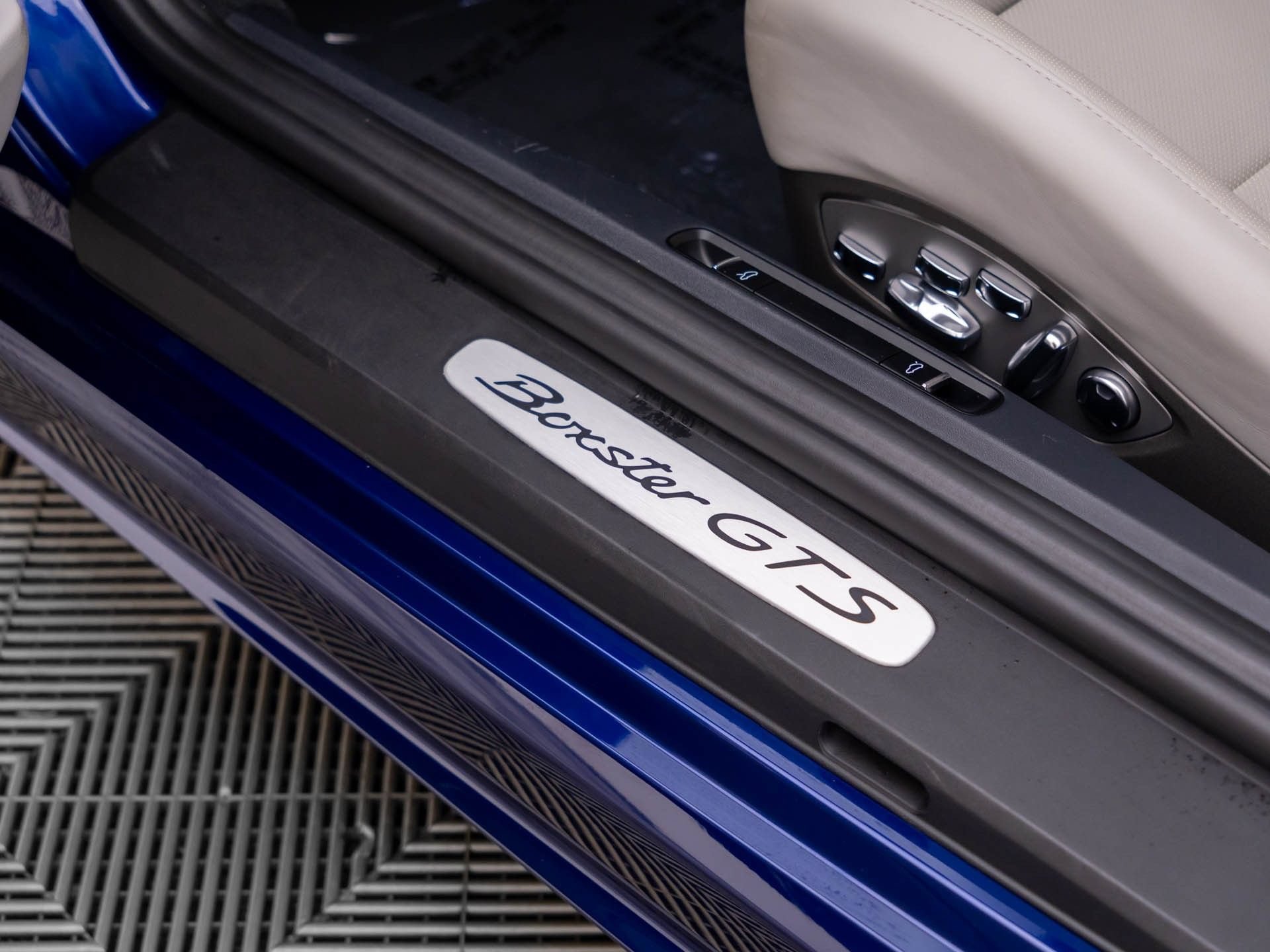 Certified 2023 Porsche 718 Boxster GTS RWD image 16