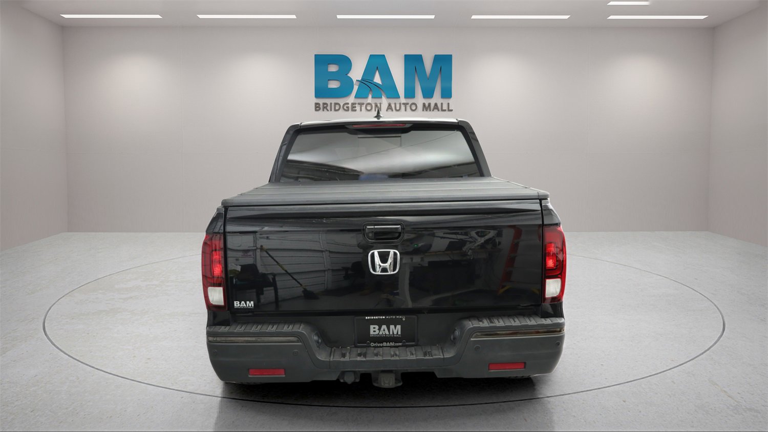 Used 2017 Honda Ridgeline Black Edition image 3