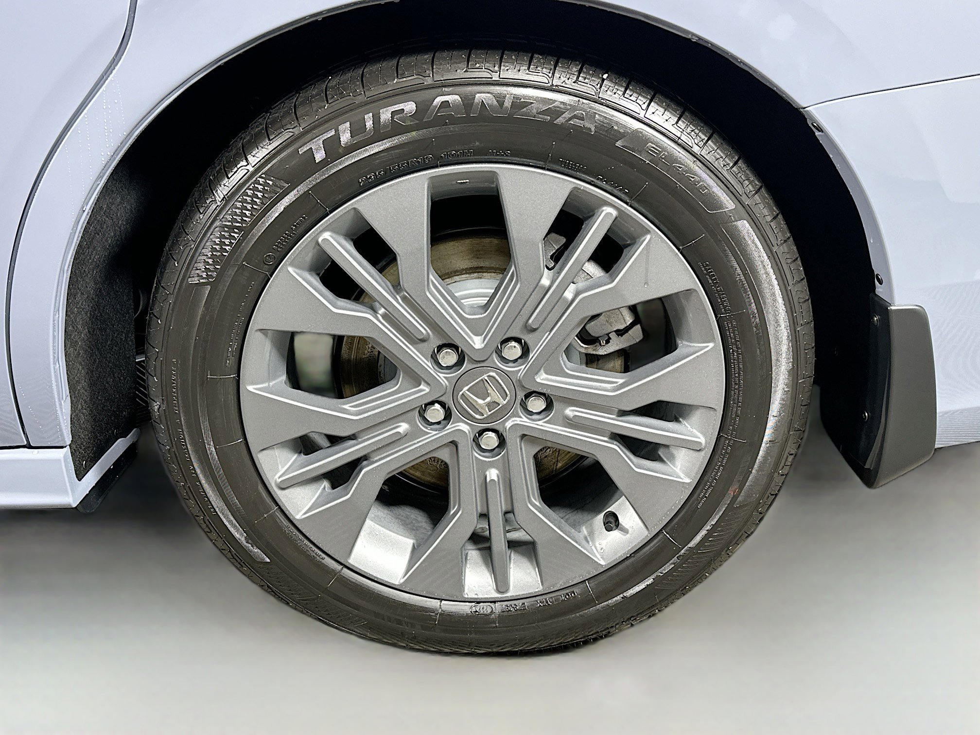 New 2026 Honda Odyssey Touring image 32