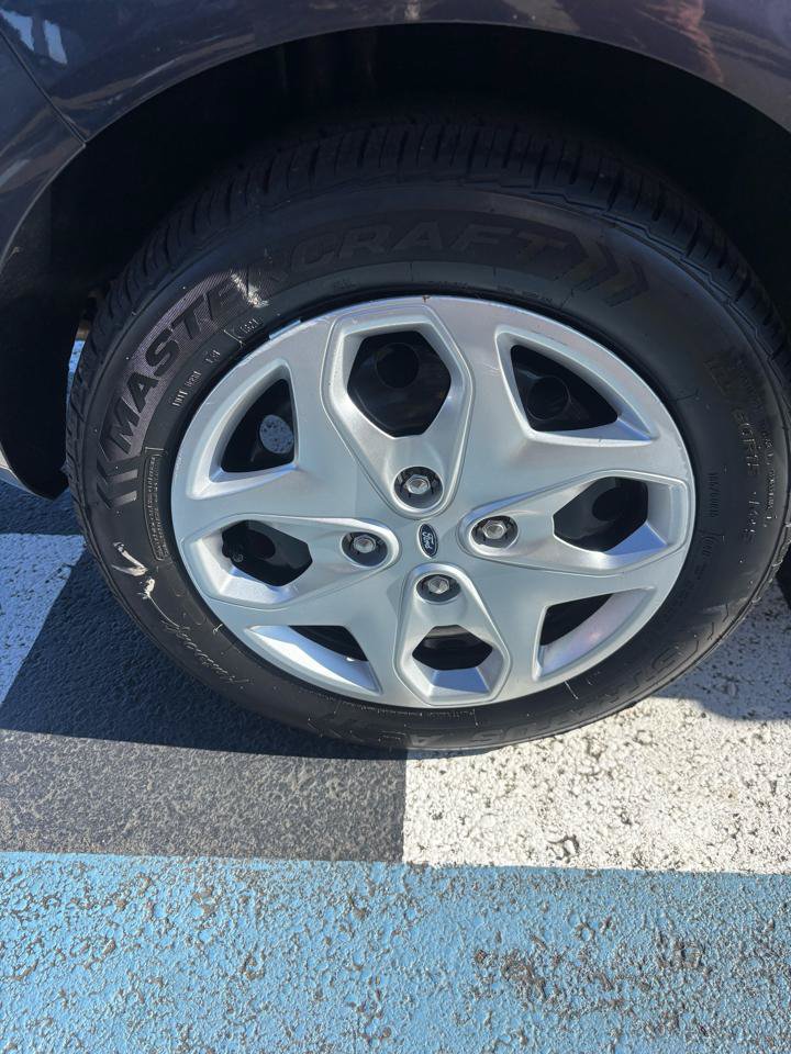 Used 2012 Ford Fiesta SE FWD image 22