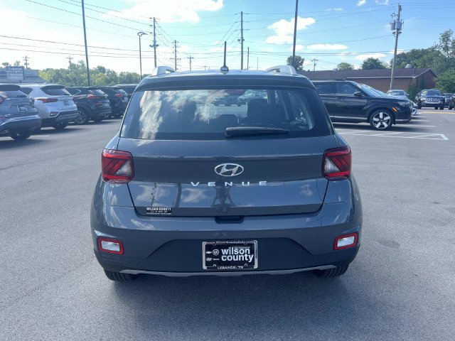 New 2026 Hyundai Venue SEL FWD image 4