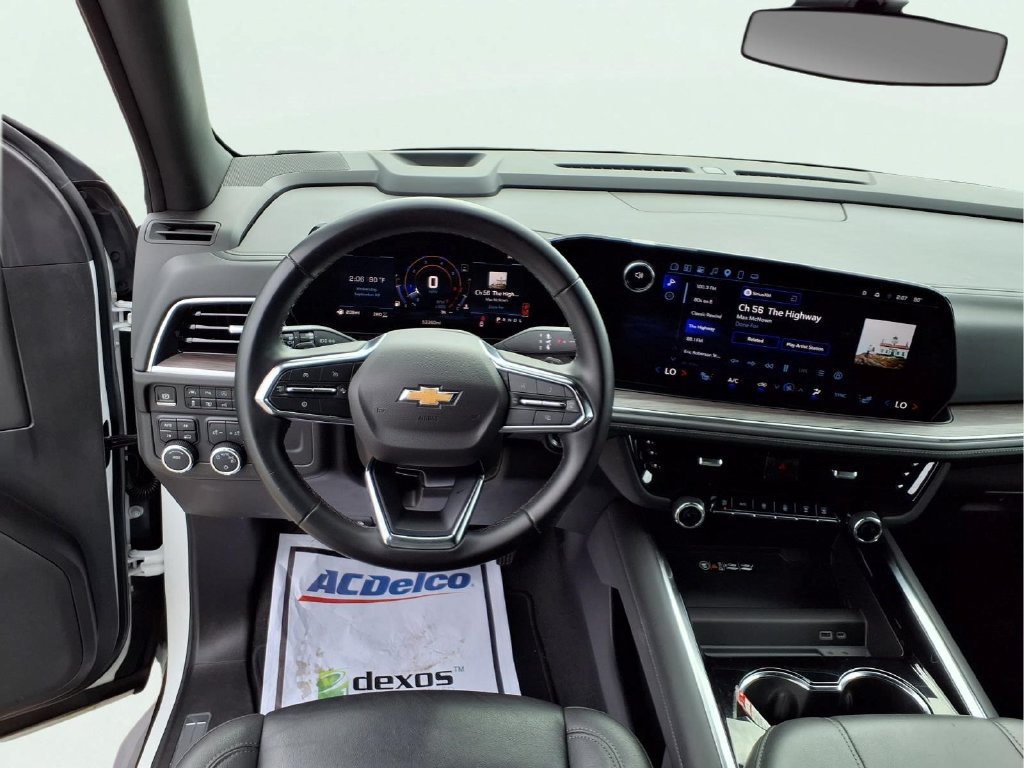 Used 2025 Chevrolet Tahoe LT AWD/4WD image 9